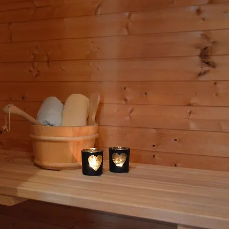 Cozy Chalet In With Sauna 샬레 *